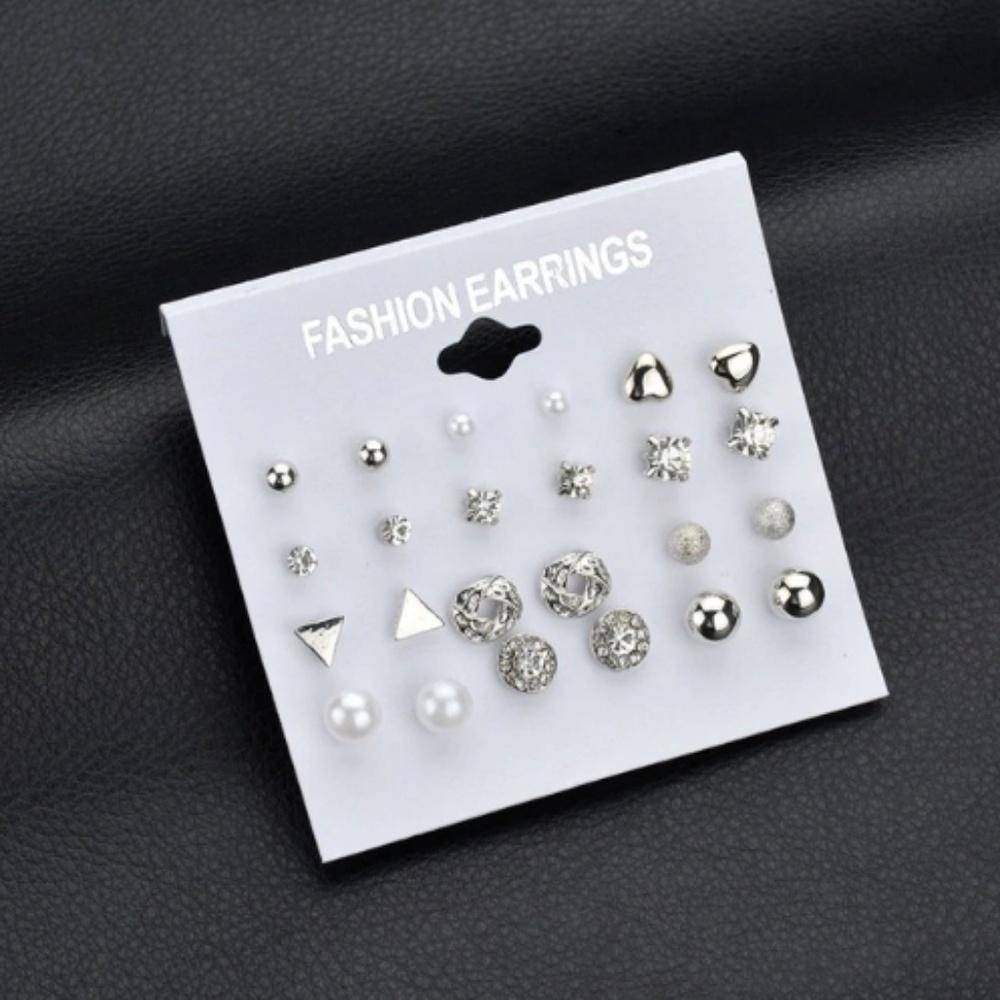 🥰 Best Selling New Earring Packs 🤩2 for $20 - Picture 7 of 10
